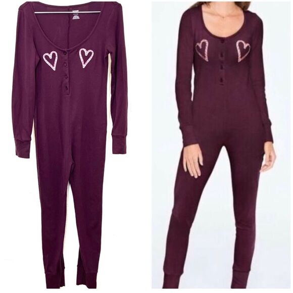 PINK Victoria’s Secret Candy Cane Heart Onesie Pajama Burgundy Christmas Size S - Picture 1 of 11